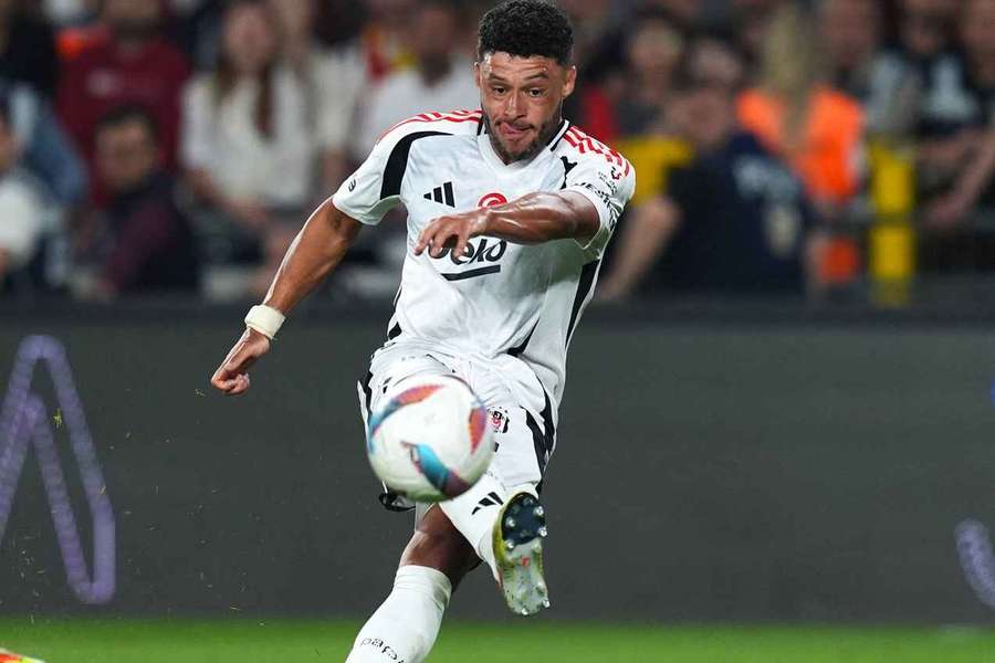 Oxlade-Chamberlain explains plans for next career move
