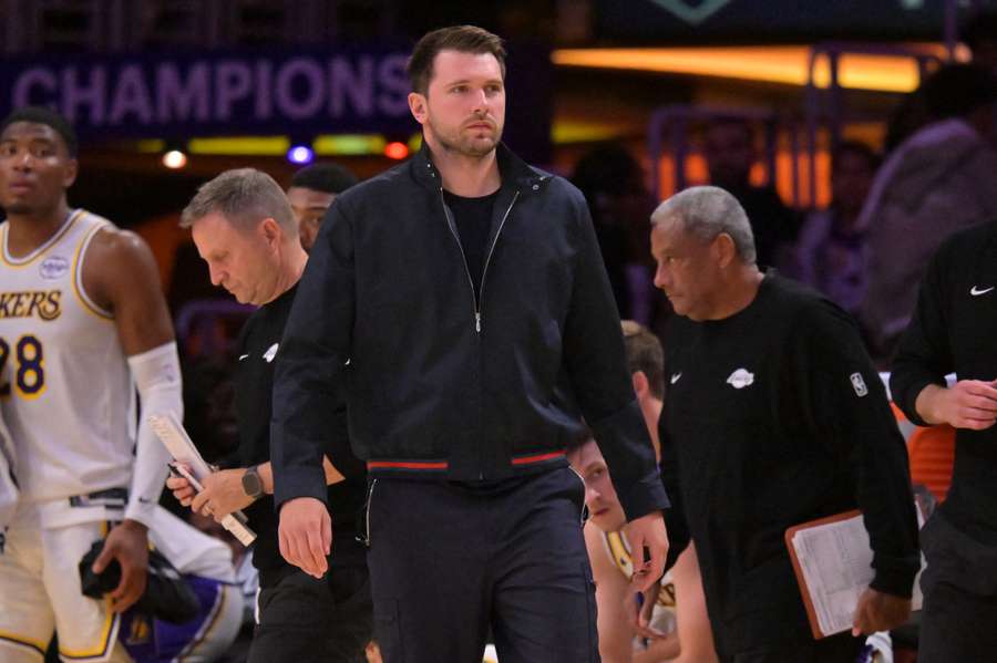 Luka Doncic, decepcionado por no poder ayudar a los Lakers en los playoff