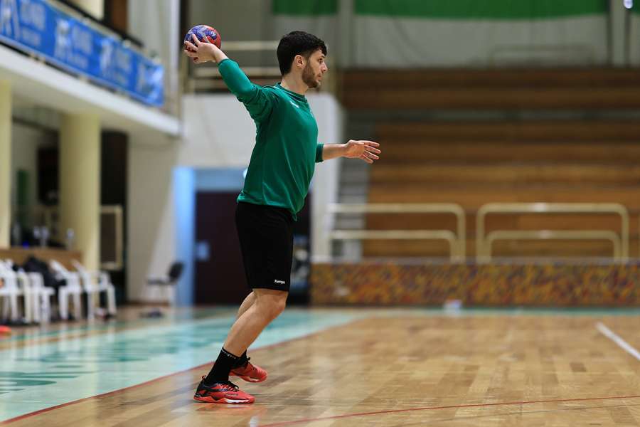 Seleção parte para Estrasburgo na quarta-feira