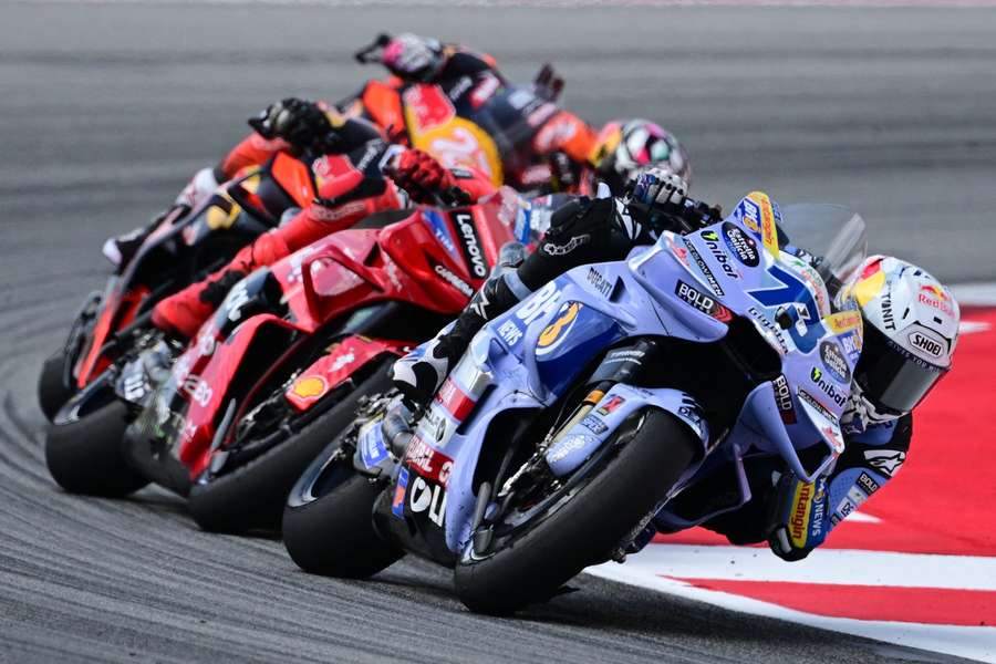Alex Marquez cruises to Catalunya MotoGP victory