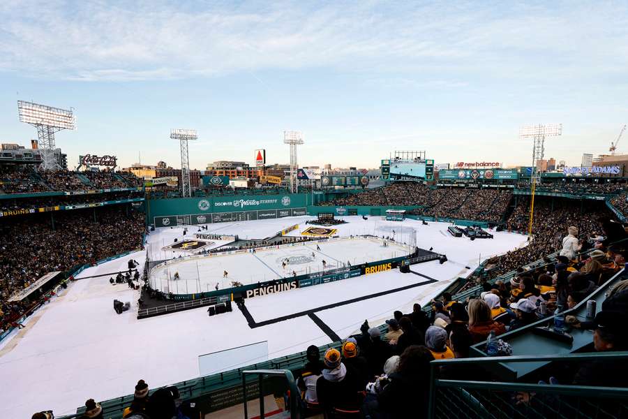 O Winter Classic é o jogo em estádio aberto da NHL no dia 1°/1