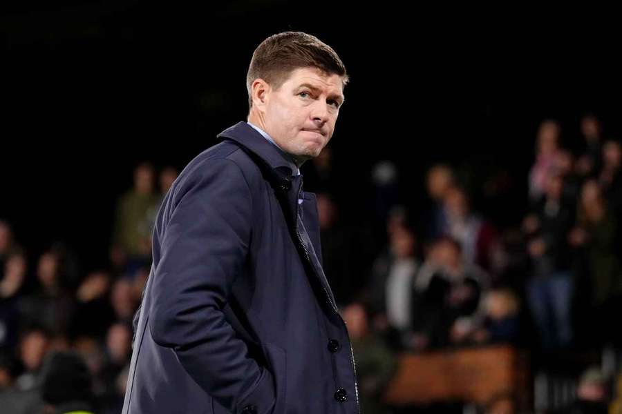 Steven Gerrard recusou assumir o comando técnico do Rangers