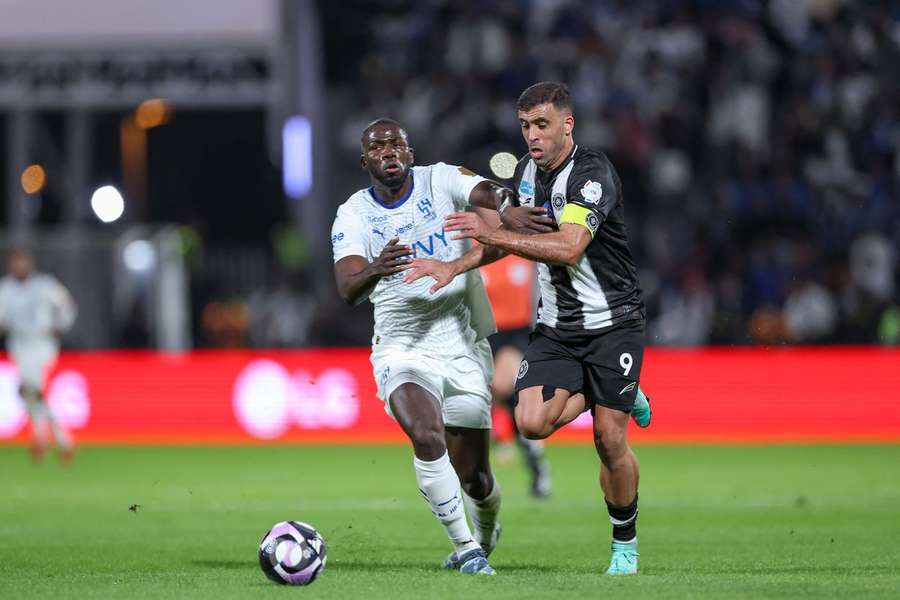 Koulibaly foi expulso ainda na segunda parte