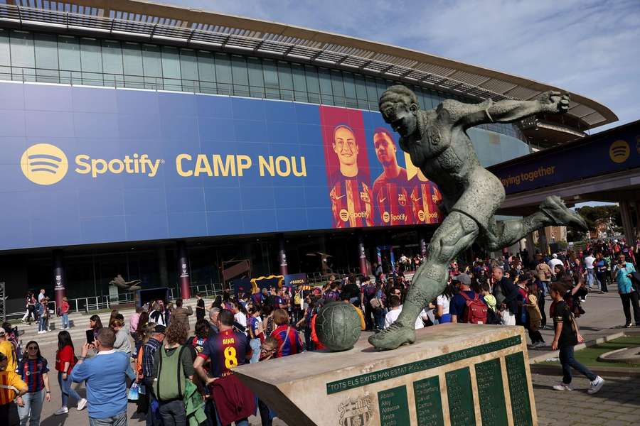 Camp Nou po novém otevření. Camp Nou po novém otevření.