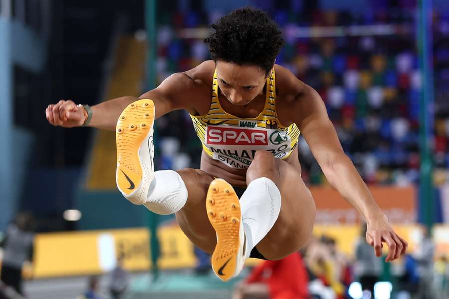 Malaika Mihambo tijdens het WK Indoor in maart 2023