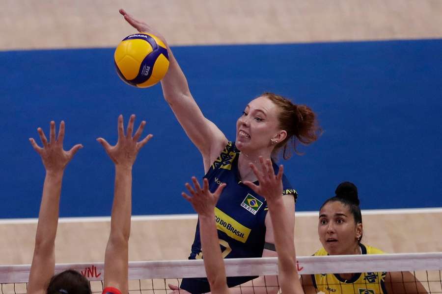 Brasil superou República Tcheca em estreia na VNL