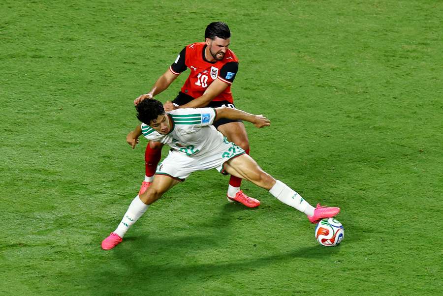 Empate foi suficiente para classificação de Argélia e Áustria