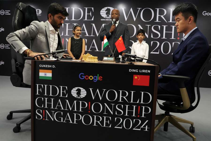 Gukesh Dommaraju venceu o detentor do título, o chinês Ding Liren