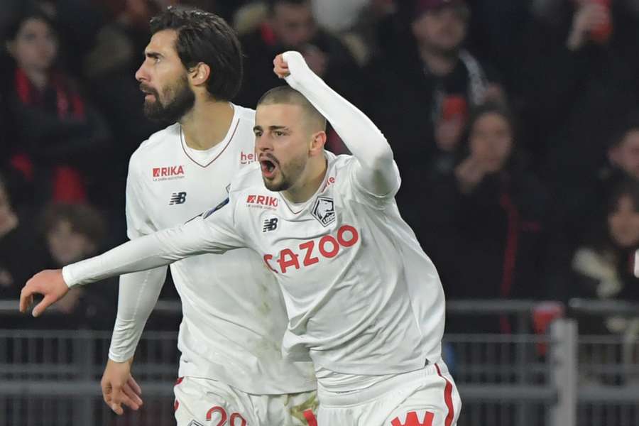 André Gomes et Edon Zhegrova ont marqué tous les deux contre Rennes