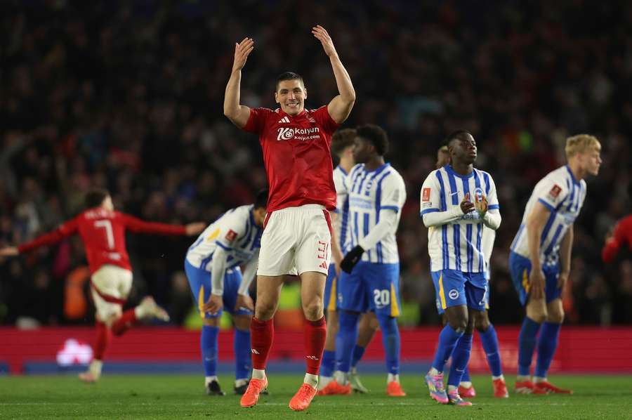 Forest volta às semifinais da FA Cup depois de 34 anos