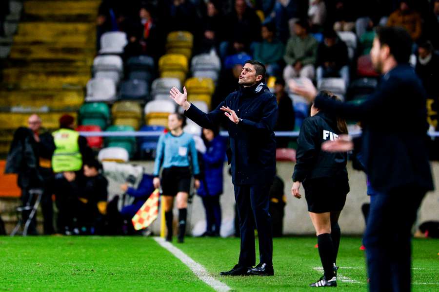 Francisco Neto, selecionador nacional feminino
