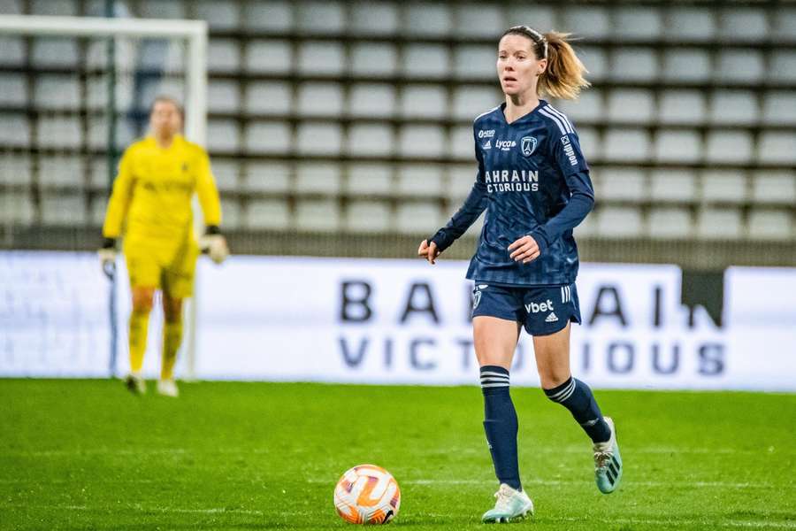 Annaïg Butel avec le Paris FC en 2022 face à Bordeaux Annaïg Butel avec le Paris FC en 2022 face à Bordeaux