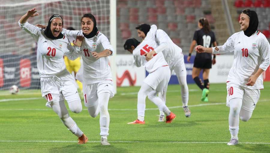 Sara Didar (#20) celebrates after scoring Sara Didar (#20) celebrates after scoring