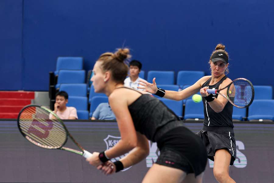 Bia Haddad e Kudermetova caem nas quartas do WTA de Pequim