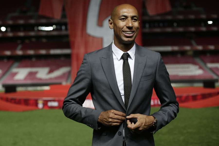 Luisão deixou direção técnica do Benfica devido a motivos pessoais