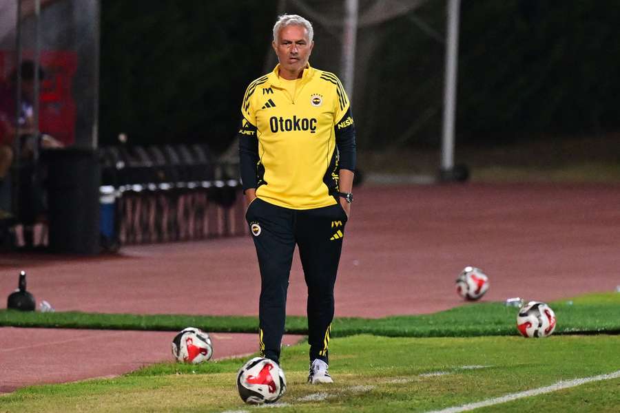 Mourinho, durante la concentración del Fenerbahçe en el Algarve