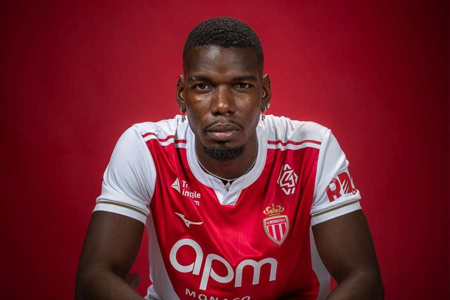 Pogba bude poprvé v dospělém fotbale působit v rodné Francii. Pogba bude poprvé v dospělém fotbale působit v rodné Francii.
