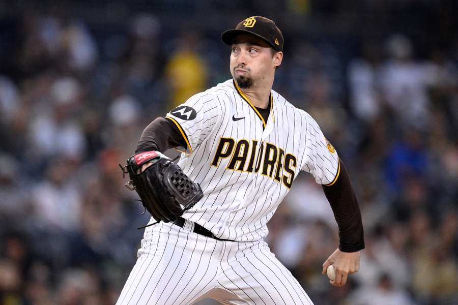 MLB roundup: Blake Snell and Padres flirt with no-hitter in win