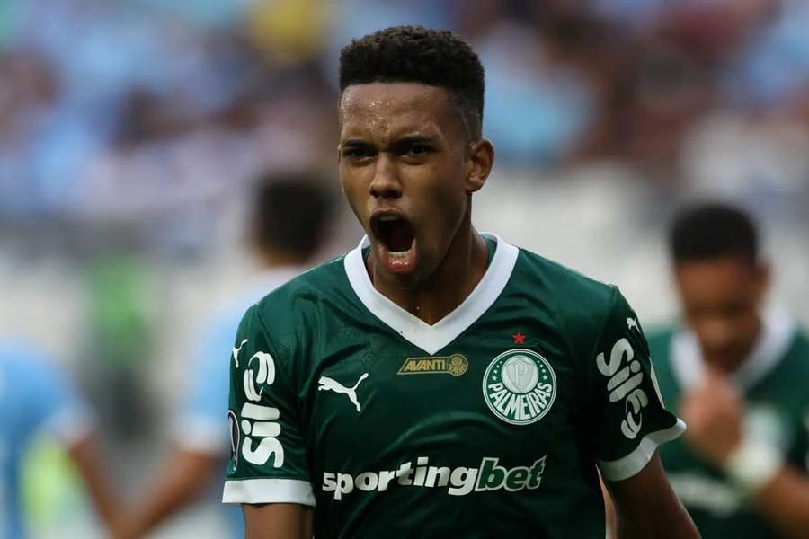 Estêvão é um dos ex-Palmeiras que se destaca na Europa