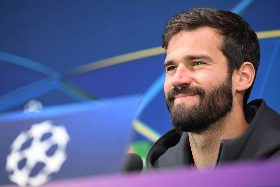 Alisson tijdens de persconferentie in Milaan