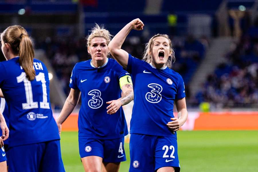 El Chelsea festeja su triunfo en la Champions femenina