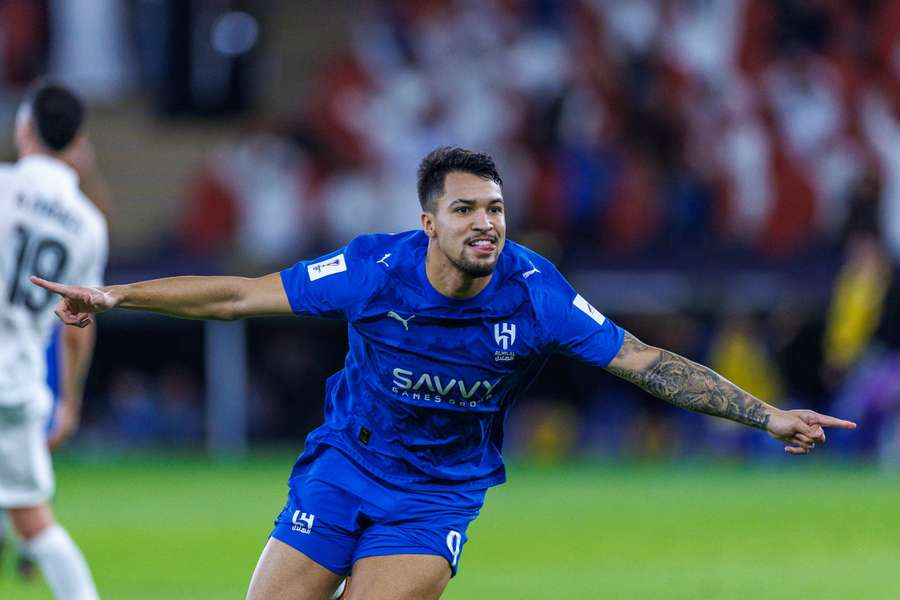 Ajax 'agree on personal terms' with Al Hilal striker Marcos Leonardo Ajax 'agree on personal terms' with Al Hilal striker Marcos Leonardo