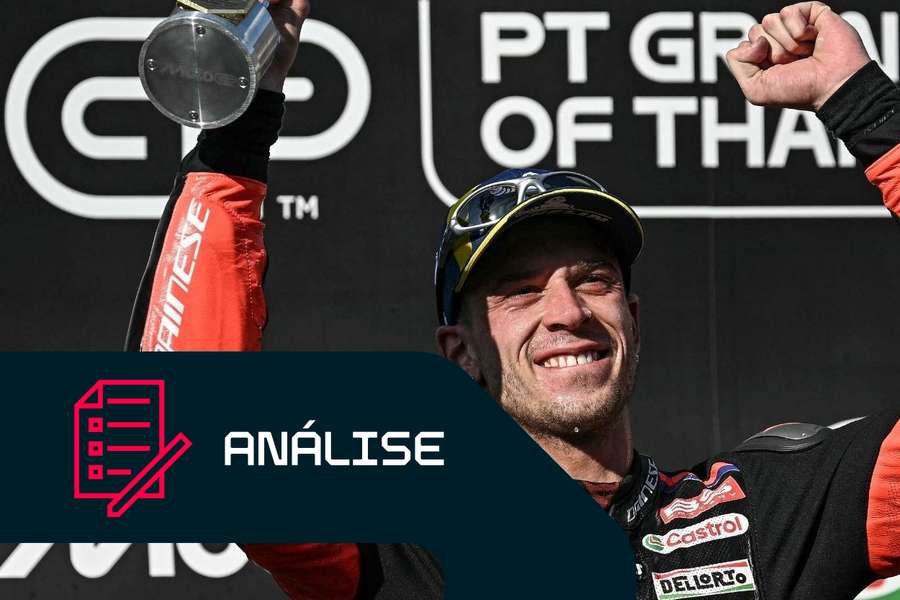 Marco Bezzecchi no pódio na Tailândia Marco Bezzecchi no pódio na Tailândia