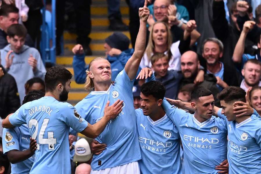 Haaland comemora gol marcado sobre o Forest