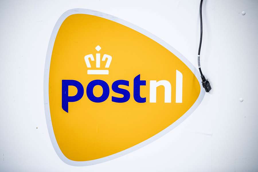 Wielerploeg dsm-firmenich heeft met PostNL een nieuwe medesponsor