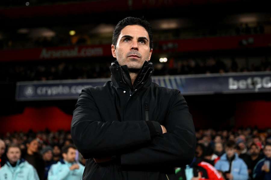 Mikel Arteta looks on during Arsenal's match against Monaco in the Champions League