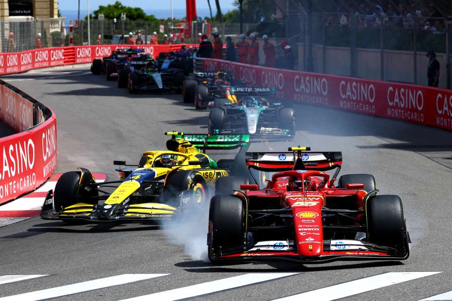 De Grand Prix van Monaco lag ongeveer drie kwartier stil