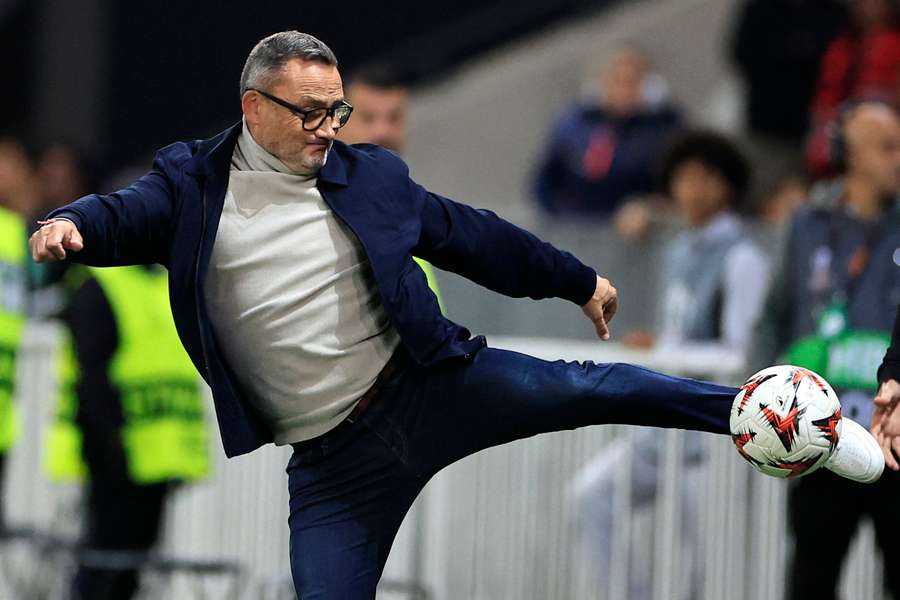 Vu la situation, Franck Haise peut presque devenir entraîneur-joueur ! 