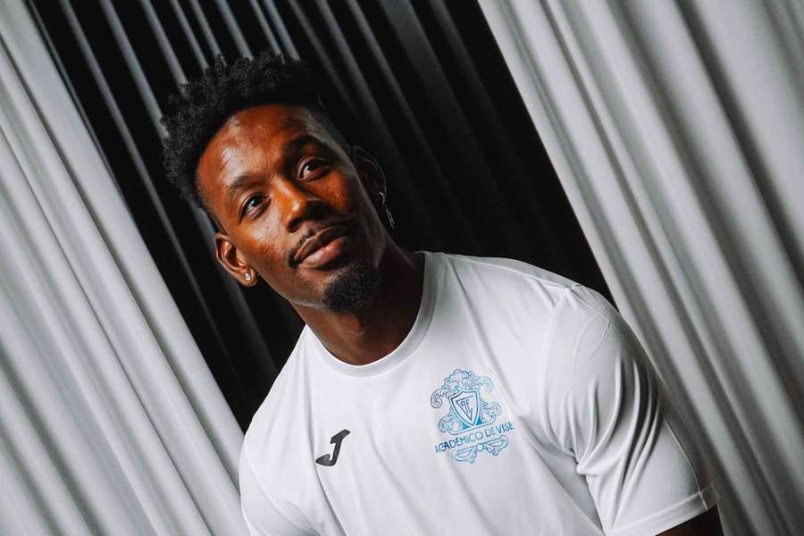 Bouldini representou Oliveirense, Académica e Santa Clara