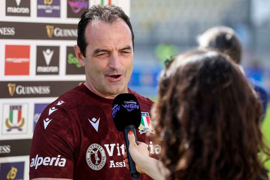Il ct delle Azzurre, Fabio Roselli