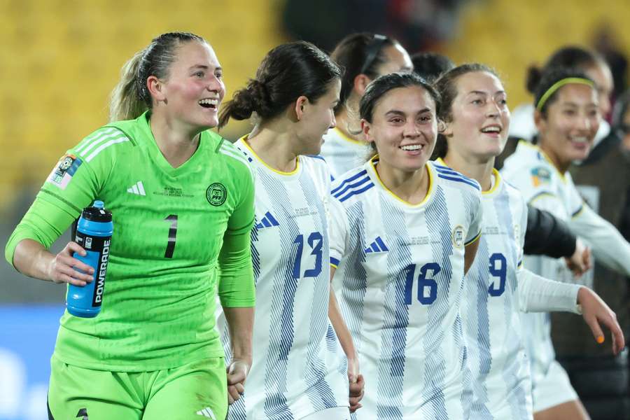 Jogadoras das Filipinas em festa no Mundial