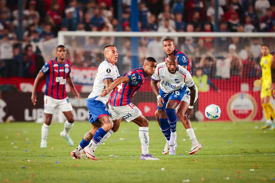 Bahia fez bom jogo atuando longe de seus domínios