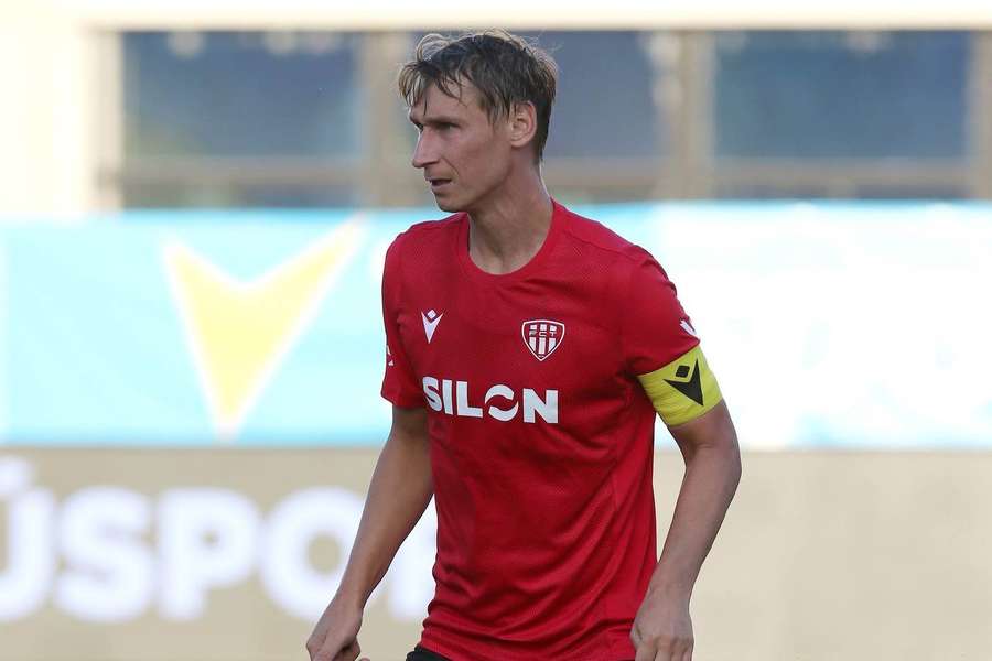 Přestupová bomba na jihu Čech. Bývalý kapitán Táborska a legenda Dynama míří do páté ligy Přestupová bomba na jihu Čech. Bývalý kapitán Táborska a legenda Dynama míří do páté ligy