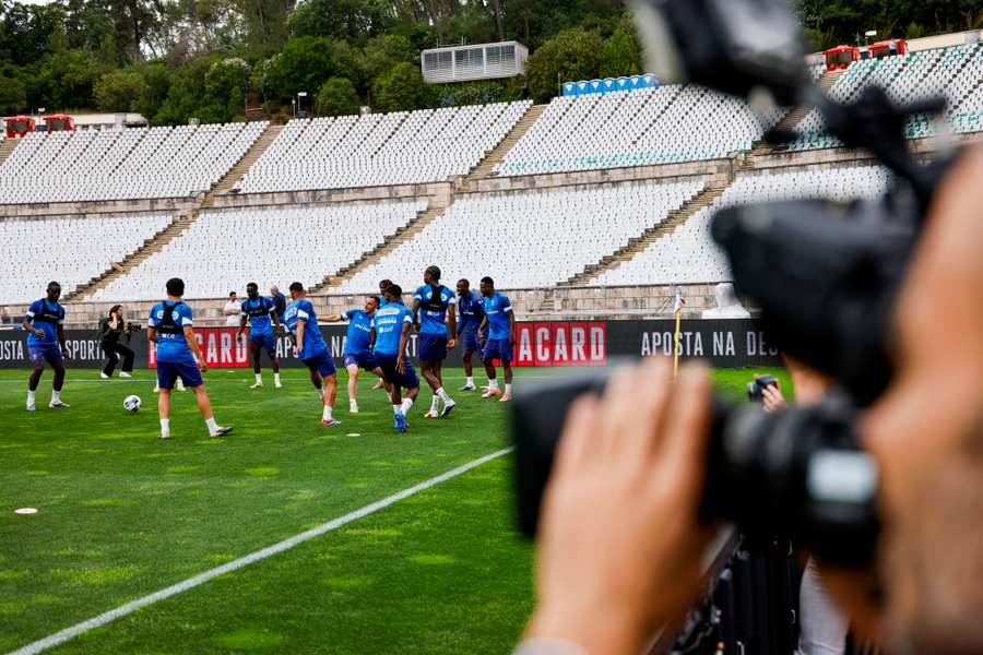 Torreense treinou este sábado no Estádio Nacional Torreense treinou este sábado no Estádio Nacional