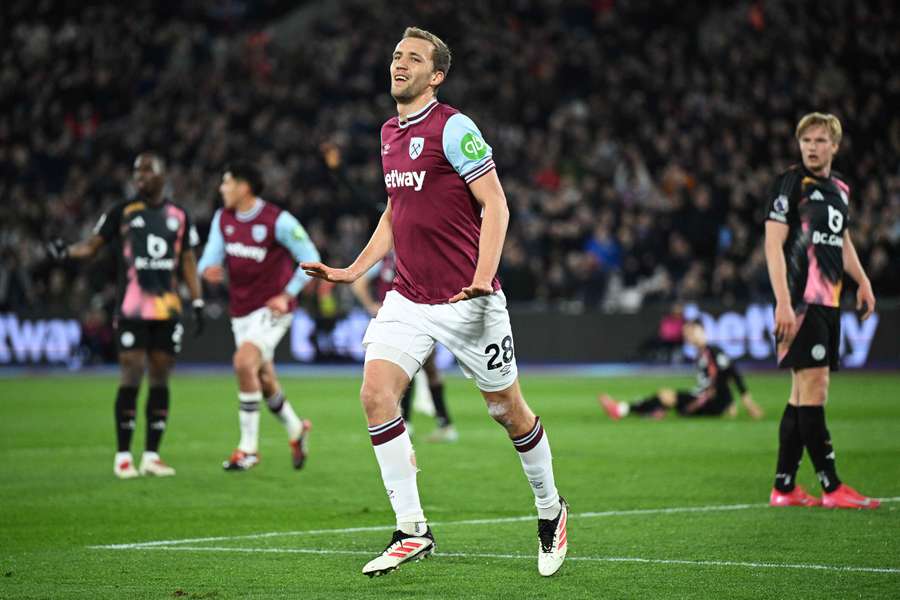 Tomas Soucek celebrando tras abrir el marcador para el West Ham