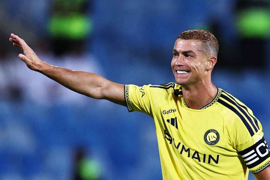 Cristiano Ronaldo está em busca do milésimo gol na carreira Cristiano Ronaldo está em busca do milésimo gol na carreira