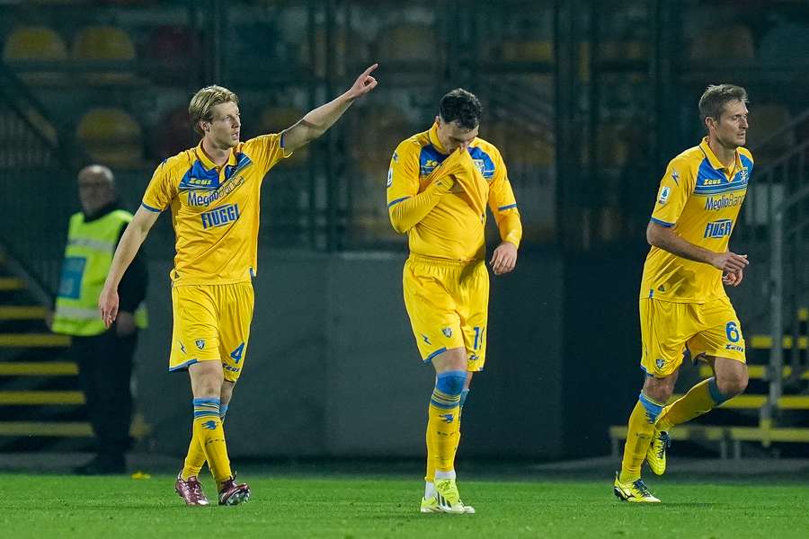 Marco Brescianini of Frosinone celebrates after scoring their second goal
