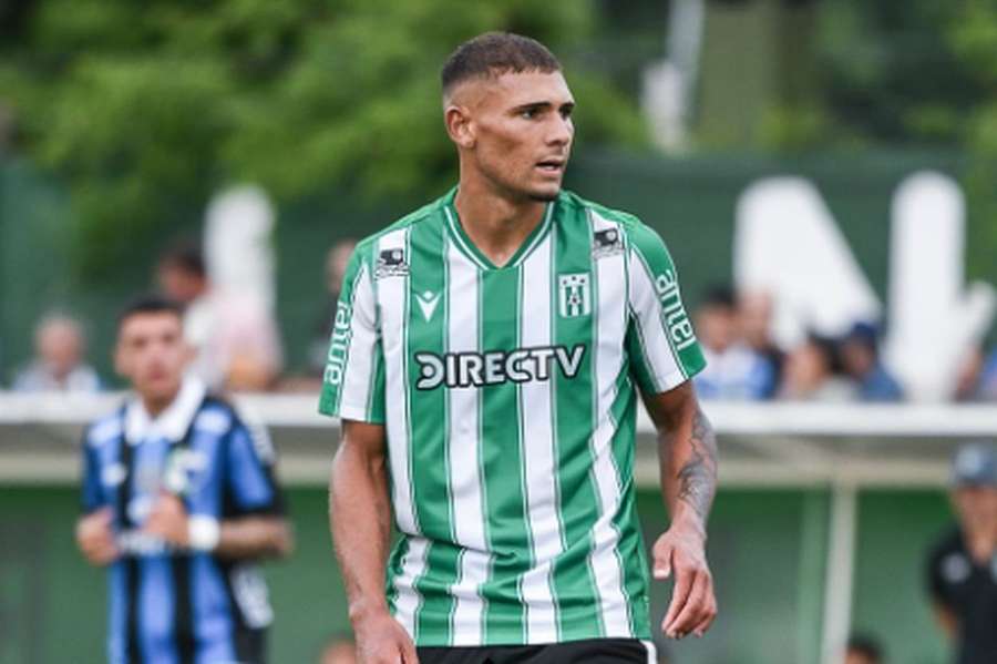Dylan Nandín chega a Arouca cedido pelo Racing Montevideo