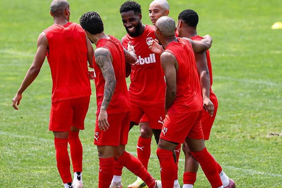 Santa Clara vai apresentar-se ao sócios