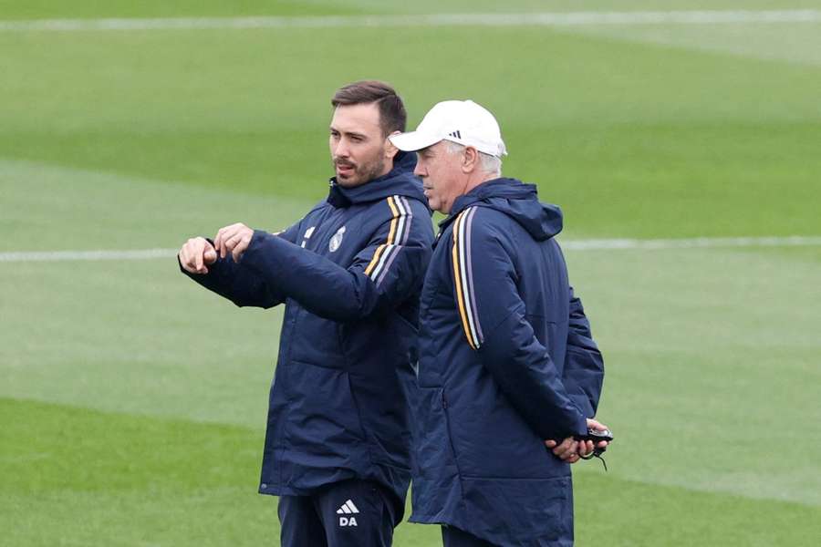 Davide i Carlo Ancelotti podczas sesji treningowej Realu Madryt