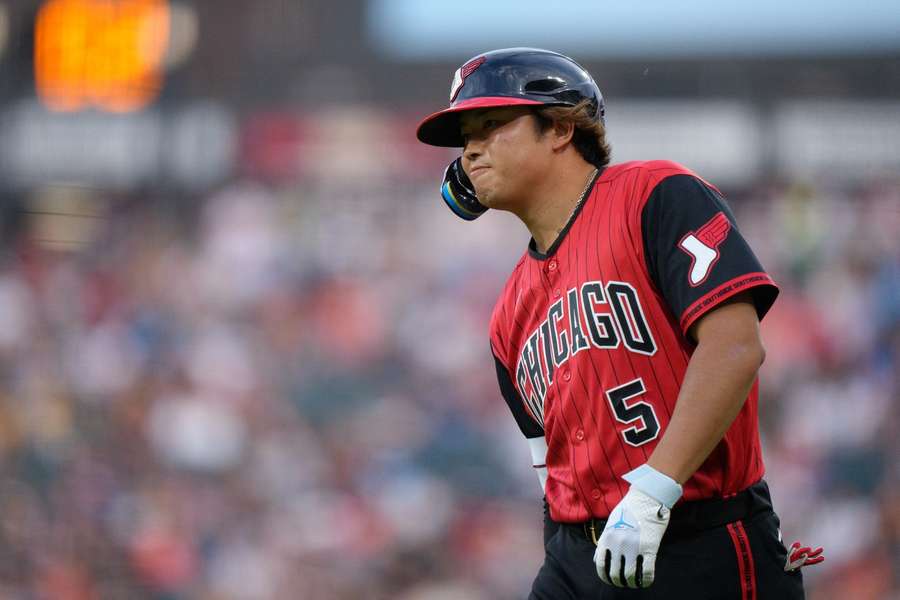 White Sox's Munetaka Murakami leaves the game after hamstring injury White Sox's Munetaka Murakami leaves the game after hamstring injury