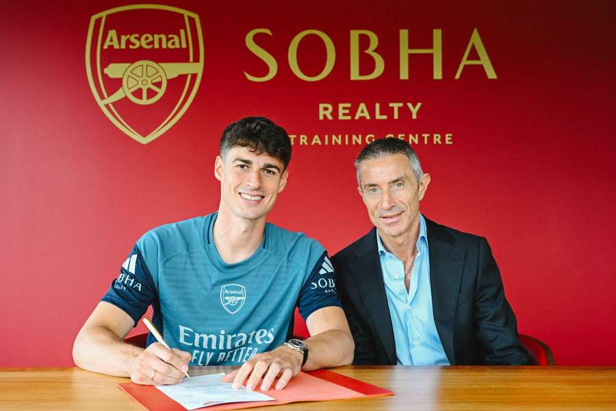 Kepa Arrizabalaga deixou o Chelsea para assinar com o Arsenal