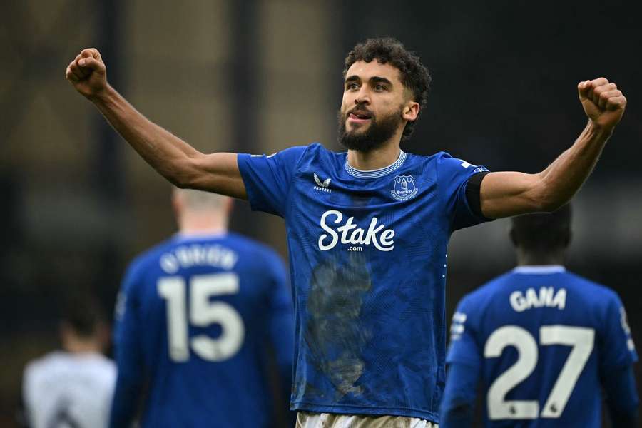 Calvert-Lewin ao serviço do Everton