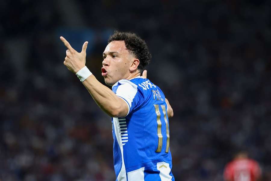 Pepê vhegou aos 200 jogos pelo FC Porto no clássico com o Benfica