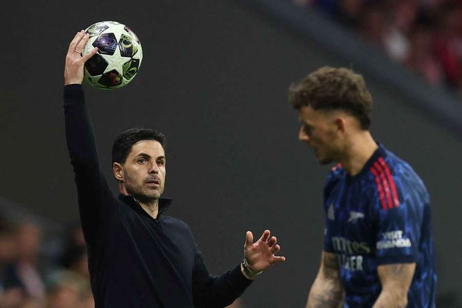 Agbonlahor says Mikel Arteta "doesn’t trust" one Arsenal star "at all" this season