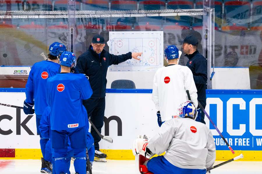 Peter Frühauf vybral 28-člennú nomináciu na kemp pred MS 20. Peter Frühauf vybral 28-člennú nomináciu na kemp pred MS 20.